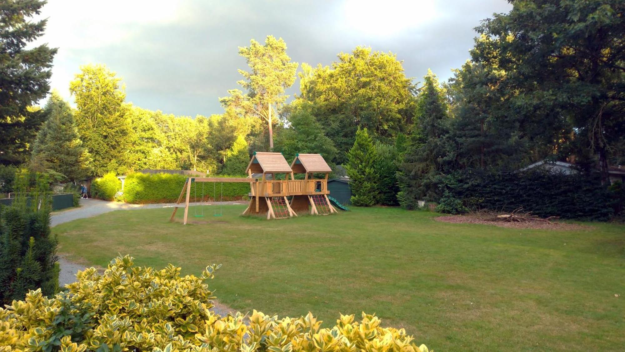 Chalet 42 'Vuursteenberg' Bospark Ijsselheide Zwolle Hattemerbroek المظهر الخارجي الصورة